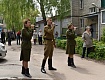 Во дворе ветерана в Моршанске прошел праздничный концерт