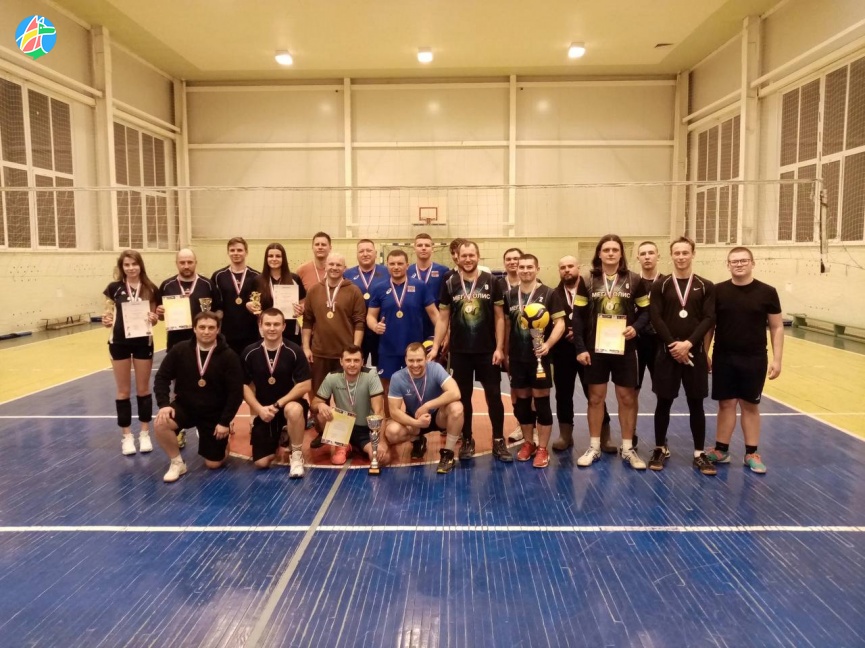 Рассказовцы победили в районном турнире по волейболу 