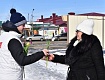 Молодогвардейцы в Моршанске поздравили женщин с 8 марта