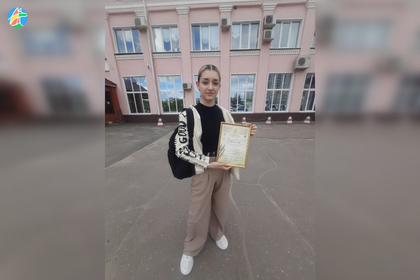 «Золотой диплом» национальной премии взяла Анаит Багдасарян из Рассказова