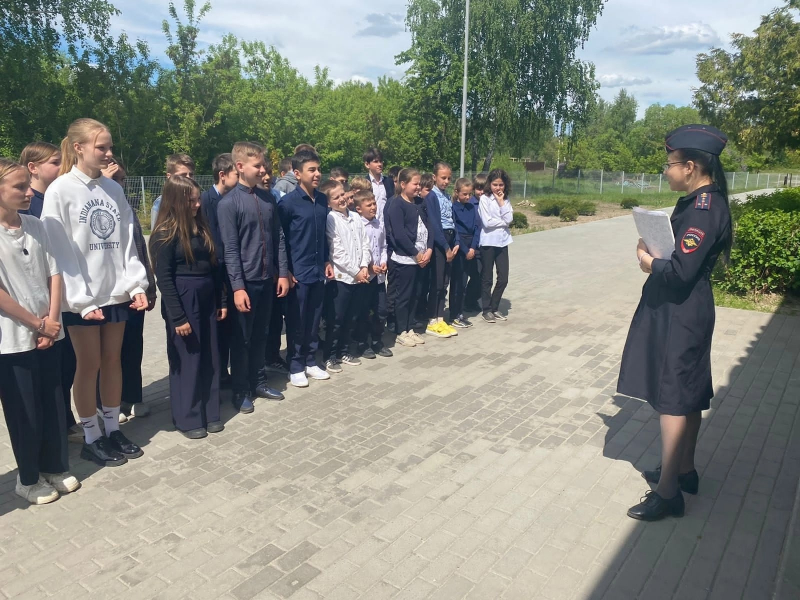 Школьникам из села Нижнеспасское напомнили ПДД