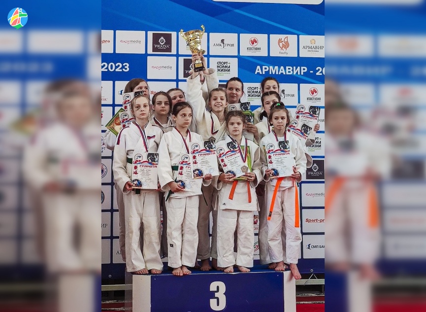 Команда дзюдоисток из Мичуринска завоевала бронзу на Всероссийских соревнованиях 