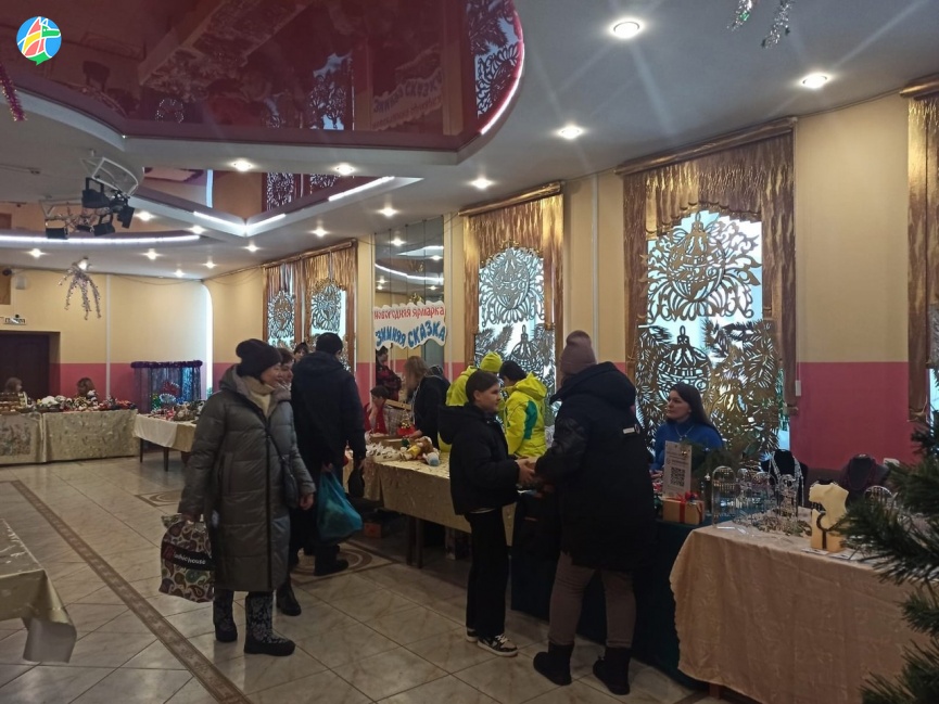 В Моршанском ГДК прошла новогодняя выставка-ярмарка