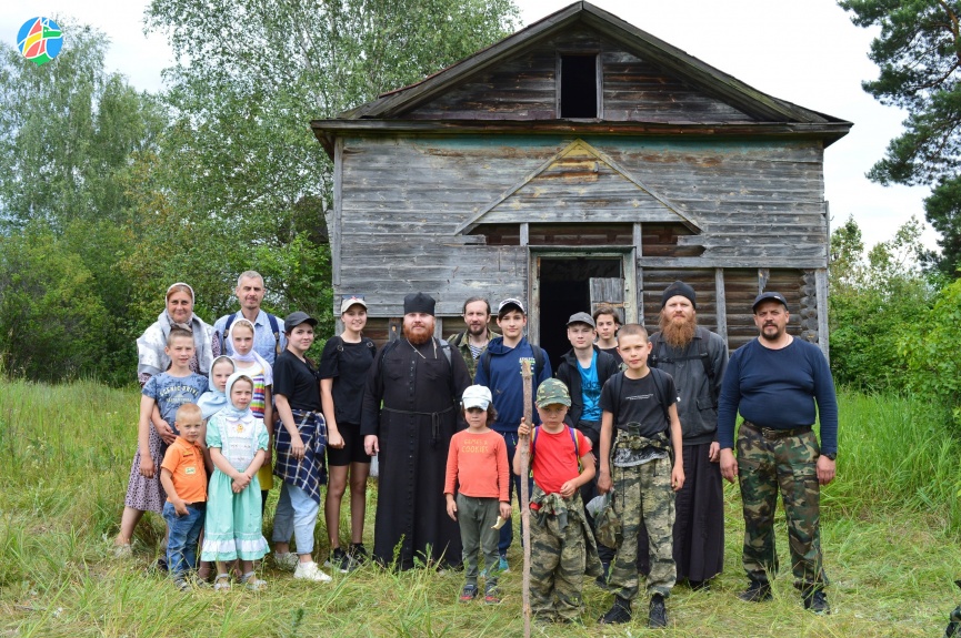Моршанские паломники побывали в старинной церкви села Николаевка