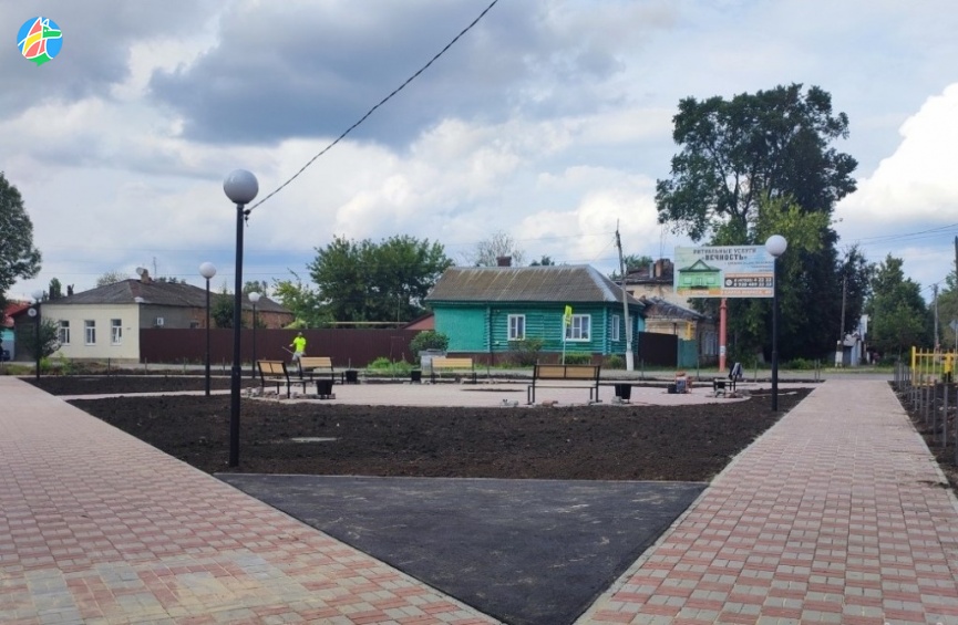 В Моршанске завершили благоустройство нового городского сквера 