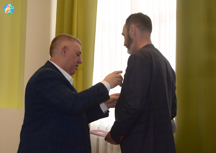 Роману Ганьшину из Котовска вручили медаль защитника Отечества 