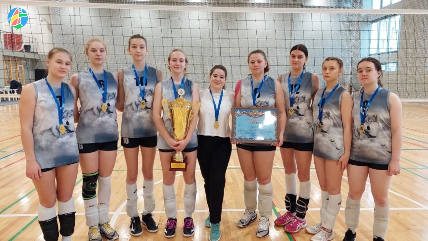 Мичуринские волейболистки заняли 1 место на международном турнире