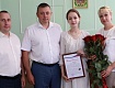 Глава Мичуринска наградил выпускницу школы и педагога колледжа за достижения в образовании 