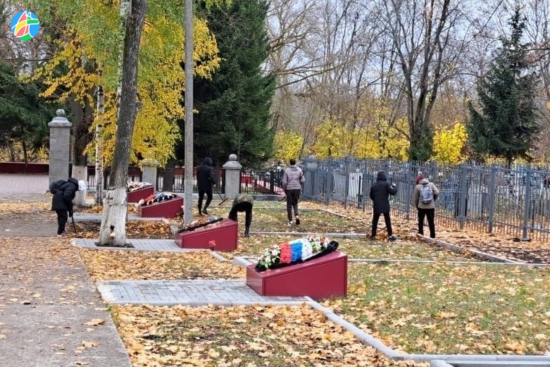Студенты Моршанска привели в порядок воинское захоронение