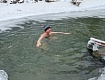 Семья Ситниковых из Рассказова любит купаться в ледяной воде